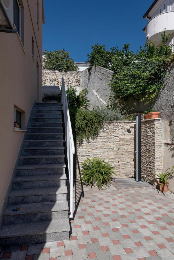 Apartments Amneris Trogir Exterior photo